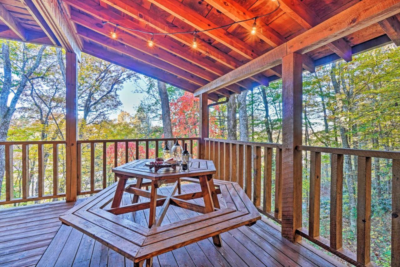 Grin N Bear It Cabin With Hot Tub And Fire Pit! Pigeon Forge Eksteriør billede